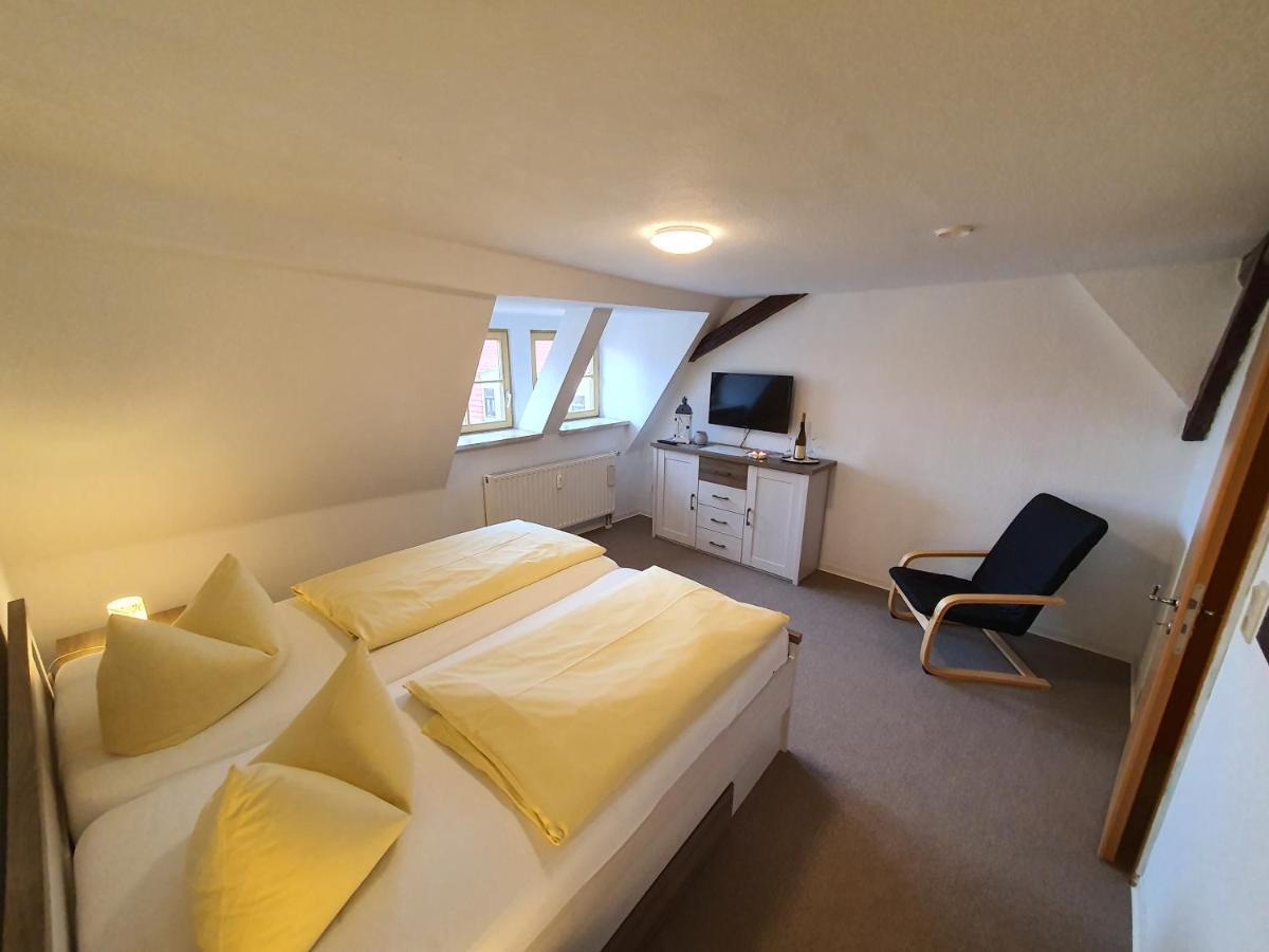 Hotel Zur Goldenen Sonne 奎德林堡 外观 照片