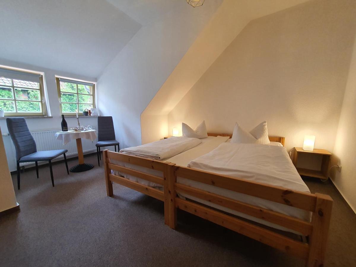 Hotel Zur Goldenen Sonne 奎德林堡 外观 照片